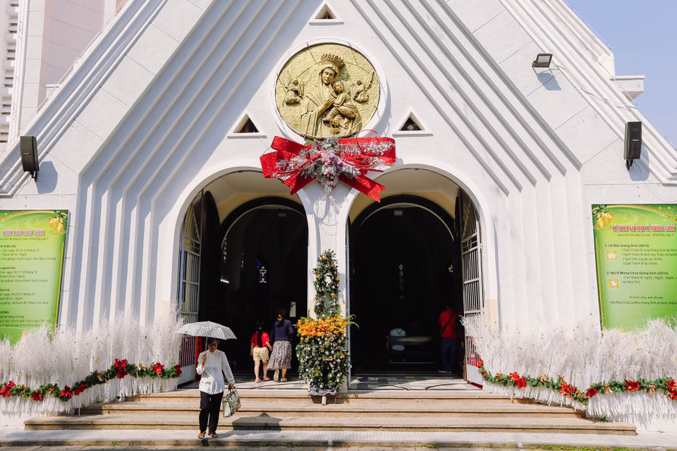 Lễ Giáng sinh ở đây được tổ chức khá quy mô. (Ảnh: PV/Vietnam+)