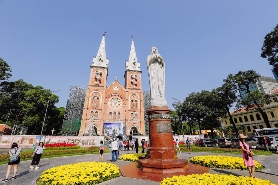 Nhà thờ Đức Bà (Quận 1) là nơi được nhiều người biết đến. (Ảnh: PV/Vietnam+)