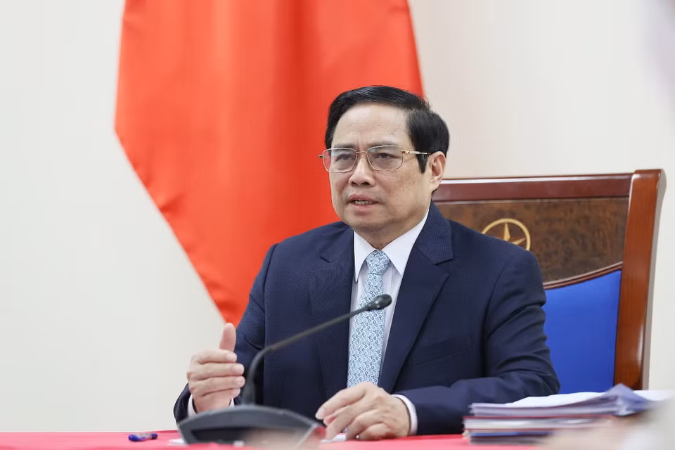 Thủ tướng Phạm Minh Chính có cuộc điện đàm với bà Aurélia Nguyen, Giám đốc điều hành COVAX. (Ảnh: Dương Giang/TTXVN)