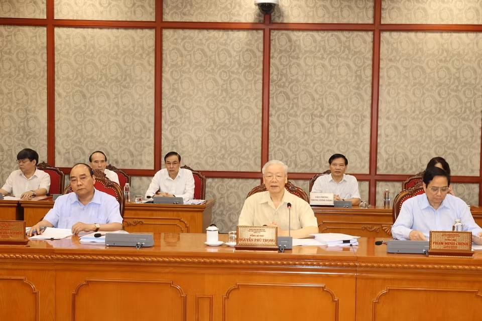 Tham dự phiên họp có Chủ tịch nước Nguyễn Xuân Phúc, Thủ tướng Chính phủ Phạm Minh Chính, Chủ tịch Quốc hội Vương Đình Huệ; cùng dự có các đồng chí trong Ban Bí thư, đại diện các ban, bộ, ngành Trung ương.