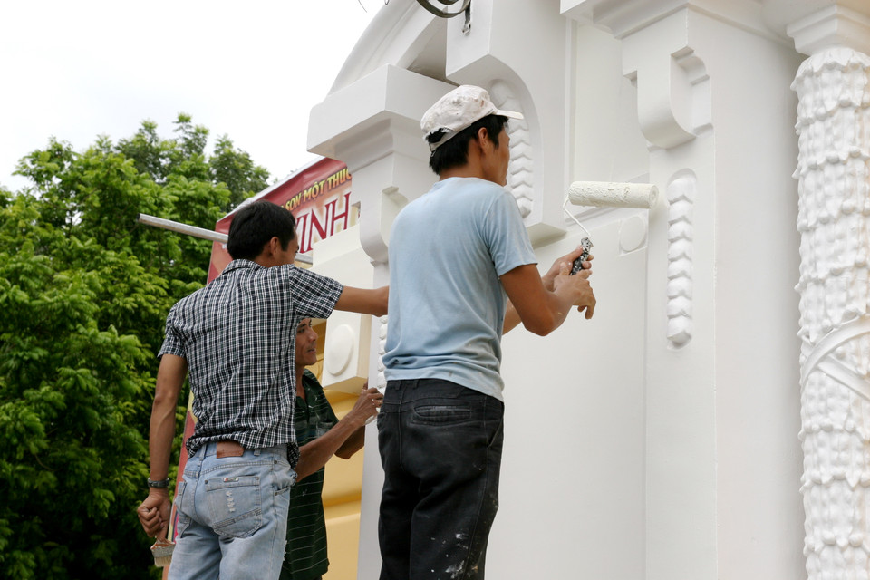 Việc chỉnh trang di tích lịch sử và kiến trúc nghệ thuật cấp quốc gia bắt đầu từ khoảng tháng Bảy và dự kiến kéo dài hơn 1 tháng. (Ảnh: Lê Doãn Đức/Vietnam+)