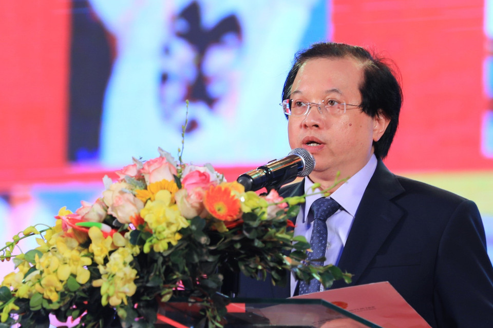 Thứ trưởng Bộ Văn hóa Thể thao và Du lịch Tạ Quang Đông phát biểu khai mạc Triển lãm. (Ảnh: Thành Đạt/TTXVN)