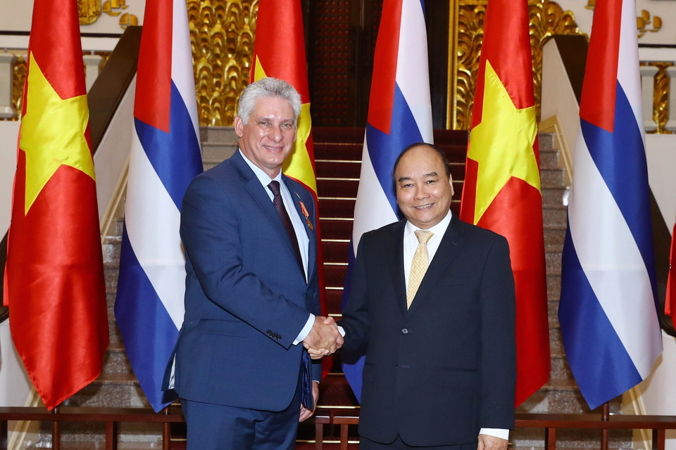Sáng 9/11/2018, tại Hà Nội, Thủ tướng Nguyễn Xuân Phúc hội kiến đồng chí Miguel Mario Diáz-Canel Bermúdez, Chủ tịch Hội đồng Nhà nước và Hội đồng Bộ trưởng Cuba thăm hữu nghị chính thức Việt Nam. (Ảnh: Thống Nhất/TTXVN)