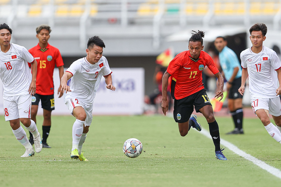 Đội tuyển U20 Việt Nam sẽ gặp U20 Indonesia ở lượt trận cuối cùng vòng bảng vào lúc 18 giờ ngày 16/9. Đây sẽ là trận đấu quyết định ngôi đầu bảng và tấm vé đi tiếp đến vòng chung kết U20 châu Á 2023. (Ảnh: VFF)