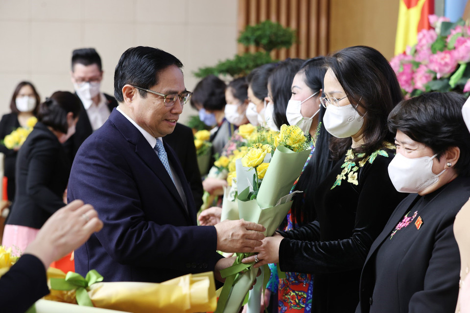 Thủ tướng Phạm Minh Chính khẳng định thời gian qua, Đảng và Nhà nước ta luôn dành sự quan tâm sâu sắc đến chính sách đối với công tác nữ và thực hiện mục tiêu bình đẳng giới. (Ảnh: Dương Giang/TTXVN)