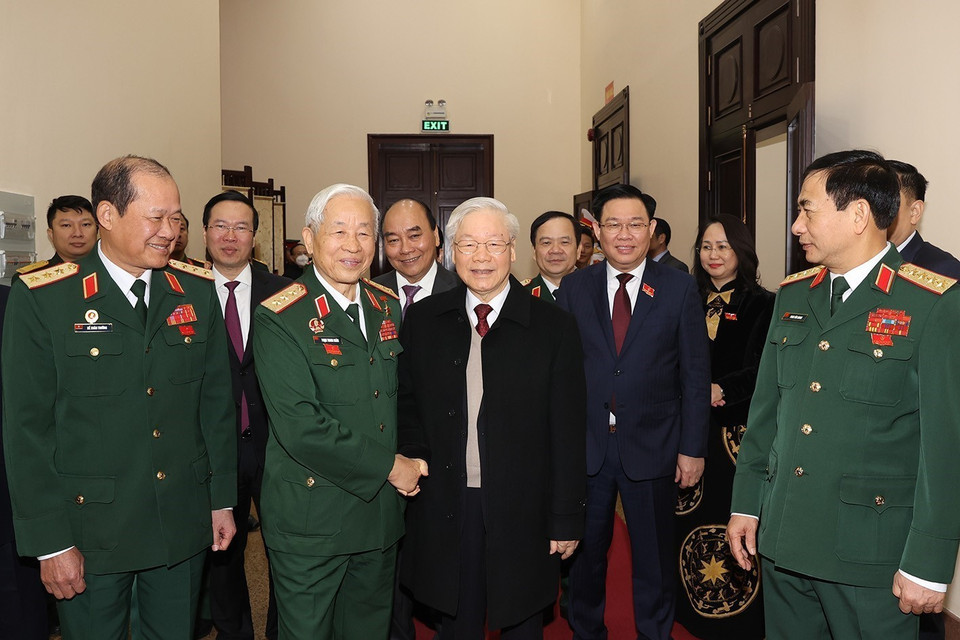 Tổng Bí thư Nguyễn Phú Trọng cùng các đồng chí lãnh đạo Đảng, Nhà nước với đại biểu dự đại hội. (Ảnh: Trí Dũng/TTXVN)