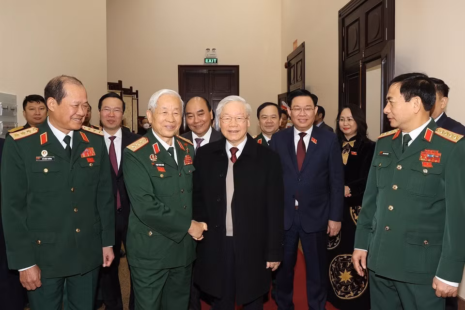 Tổng Bí thư Nguyễn Phú Trọng cùng các đồng chí lãnh đạo Đảng, Nhà nước với đại biểu dự đại hội. (Ảnh: Trí Dũng/TTXVN)