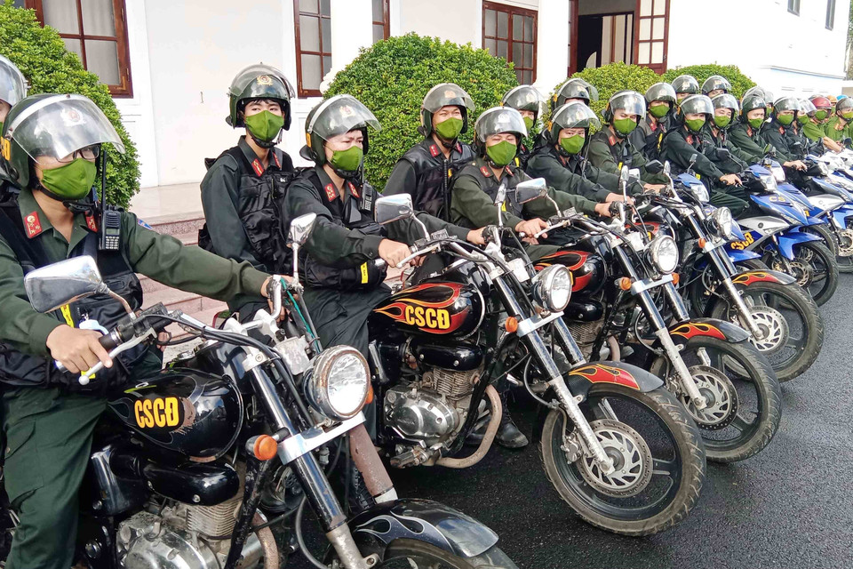 Lực lượng Cảnh sát cơ động, Công an Quảng Nam ra quân đợt cao điểm tấn công, trấn áp tội phạm dịp Tết Nguyên đán Quý Mão 2023. (Ảnh: Đoàn Hữu Trung/TTXVN)