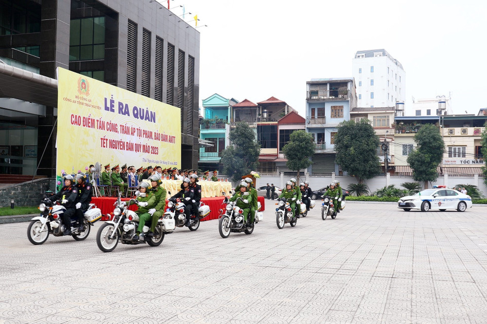 Lực lượng Công an tỉnh Thái Nguyên tại Lễ ra quân. (Ảnh: Thu Hằng/TTXVN)