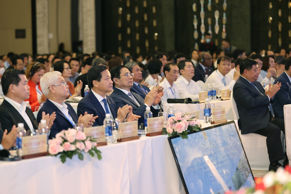 Thủ tướng Phạm Minh Chính và các đại biểu dự hội nghị. (Ảnh: Dương Giang/TTXVN)