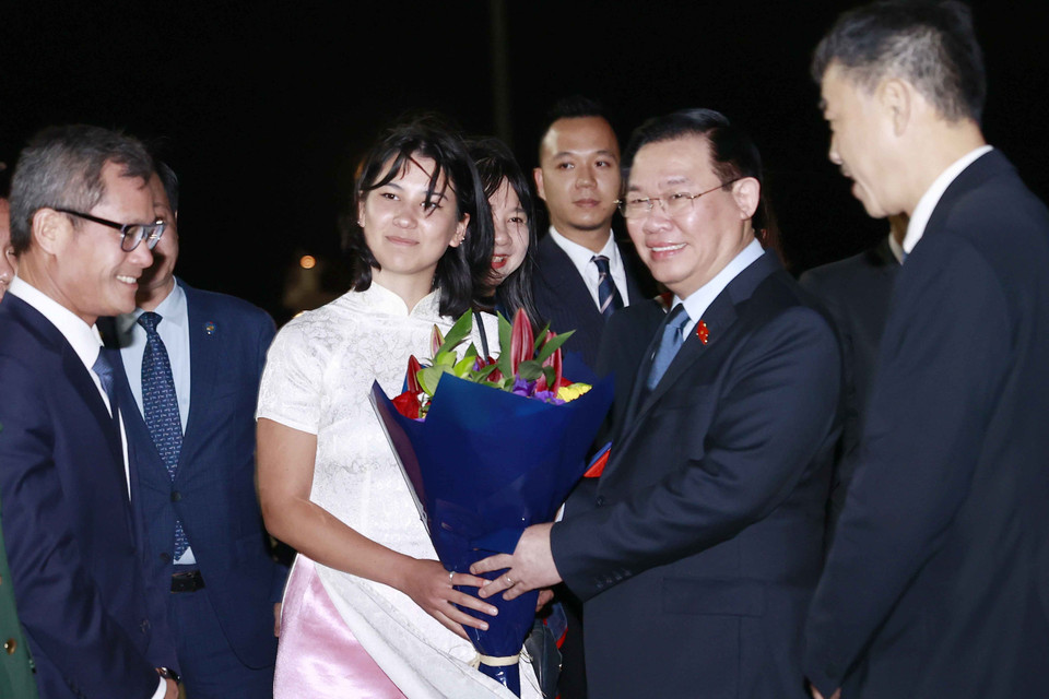 Lễ đón Chủ tịch Quốc hội Vương Đình Huệ tại sân bay quân sự Fairbairn, thủ đô Canberra. (Ảnh: Doãn Tấn/TTXVN)