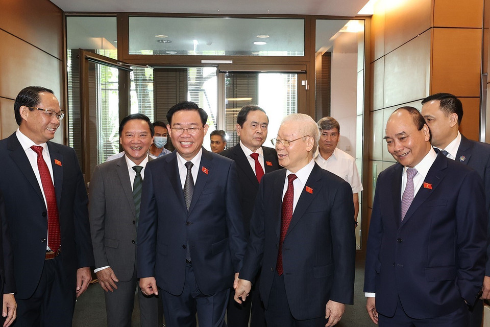 Tổng Bí thư Nguyễn Phú Trọng cùng các vị lãnh đạo Đảng, Nhà nước và các đại biểu dự phiên bế mạc Kỳ họp thứ tư, Quốc hội khóa XV. (Ảnh: Trí Dũng/TTXVN)