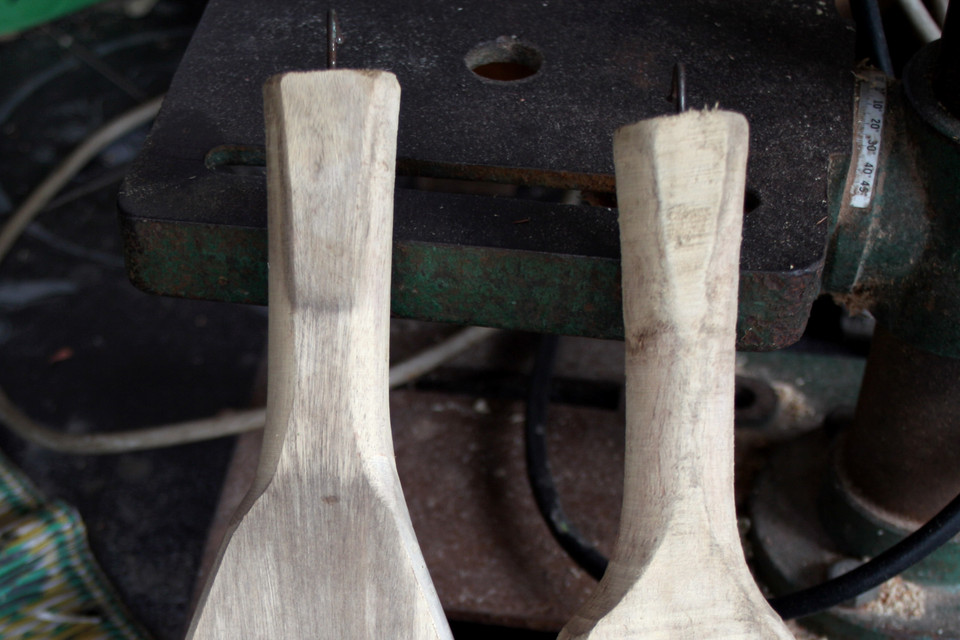 Khuôn bánh cách điệu với hình Doraemon, Trư Bát Giới. (Ảnh: Doãn Đức/Vietnam+)