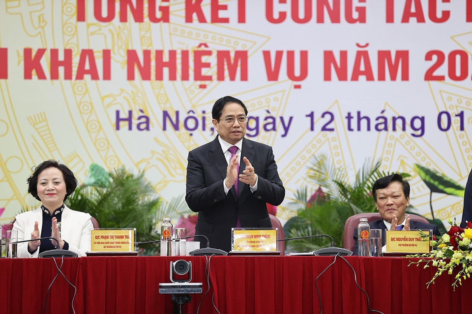 Hình ảnh Thủ tướng Phạm Minh Chính dự và chỉ đạo hội nghị. (Ảnh: Dương Giang/TTXVN)