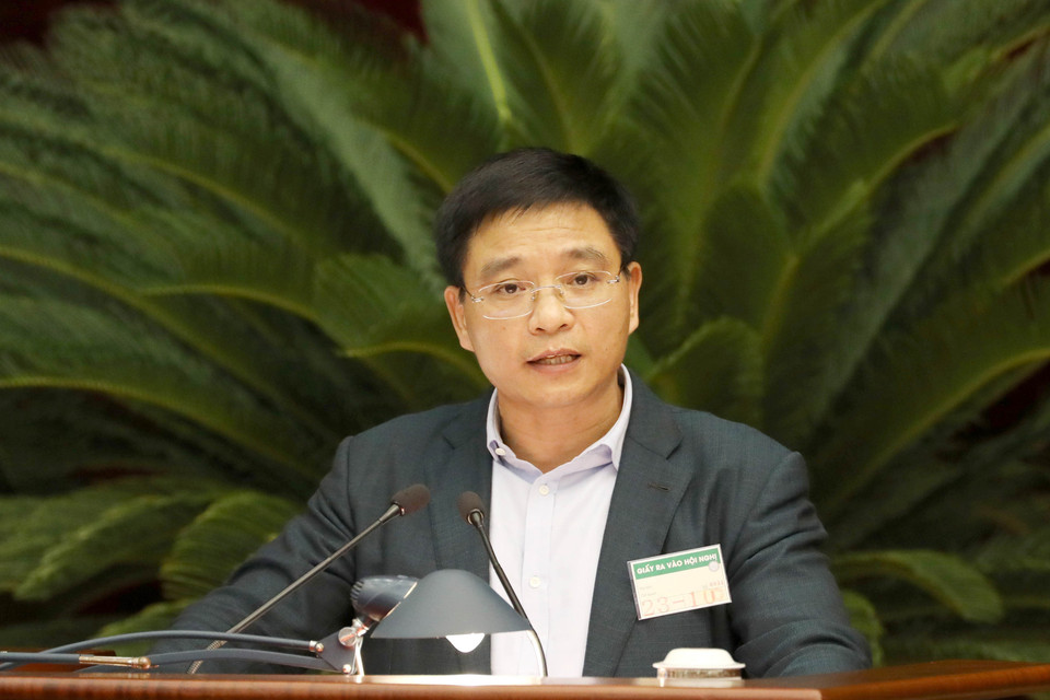 Ông Nguyễn Văn Thắng, Ủy viên Trung ương Đảng, Bộ trưởng Bộ Giao thông Vận tải trình bày tham luận tại hội nghị. (Ảnh: Phương Hoa/TTXVN)