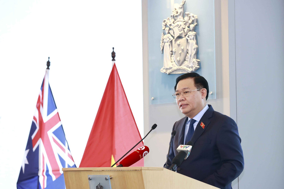 Chủ tịch Quốc hội Vương Đình Huệ phát biểu tại diễn đàn. (Ảnh: Doãn Tấn/TTXVN)