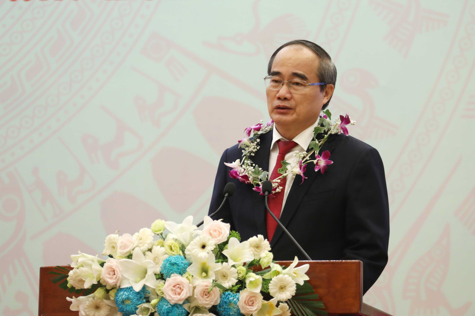 Giáo sư, tiến sỹ Nguyễn Thiện Nhân, nguyên Ủy viên Bộ Chính trị, nguyên Chủ tịch Ủy ban Trung ương Mặt trận Tổ quốc Việt Nam, nguyên Bí thư Thành ủy thành phố Hồ Chí Minh, nguyên Phó Thủ tướng Chính phủ phát biểu tại buổi lễ. (Ảnh: An Đăng/TTXVN)