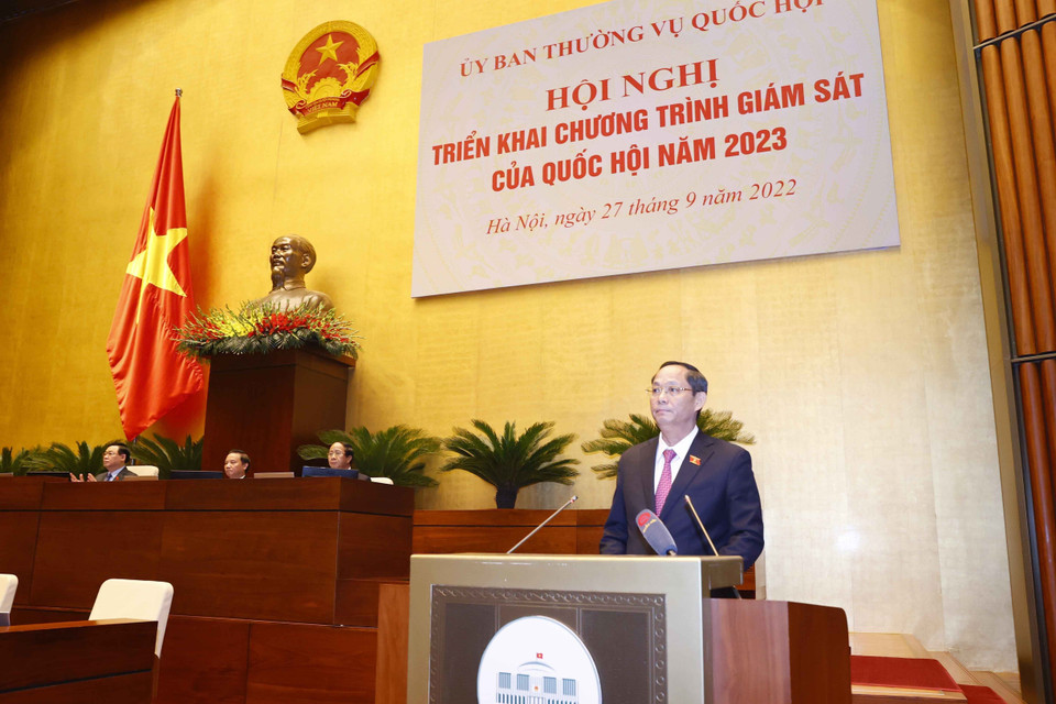 Phó Chủ tịch Quốc hội Trần Quang Phương phát biểu khai mạc và điều hành hội nghị. (Ảnh: Doãn Tấn/TTXVN)