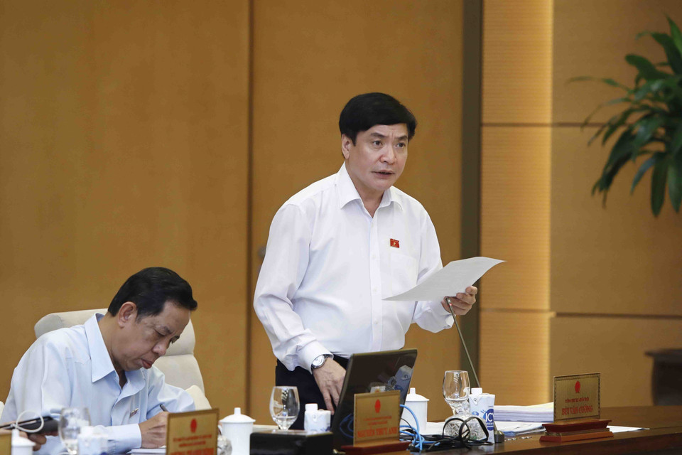 Tổng Thư ký, Chủ nhiệm Văn phòng Quốc hội Bùi Văn Cường phát biểu. (Ảnh: An Đăng/TTXVN) 