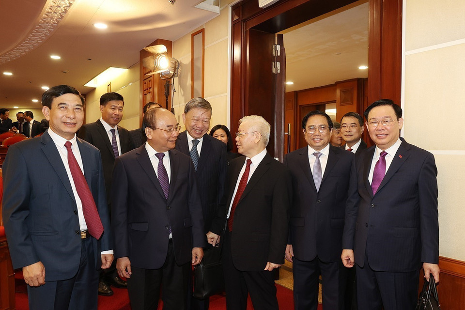 Tổng Bí thư Nguyễn Phú Trọng và các đồng chí lãnh đạo Đảng, Nhà nước với đại biểu dự khai mạc hội nghị. (Ảnh: Trí Dũng/TTXVN)