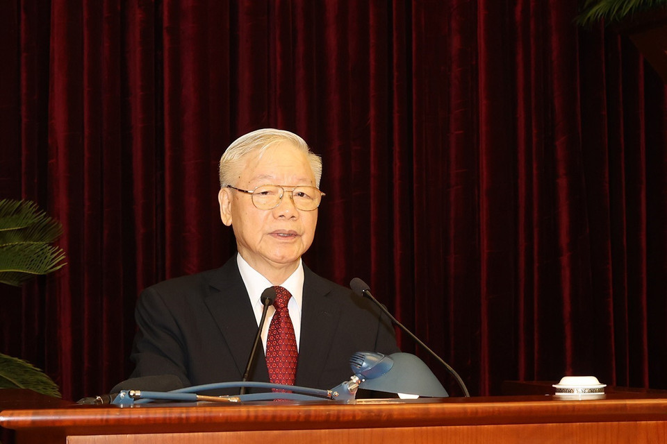 Tổng Bí thư Nguyễn Phú Trọng chủ trì và phát biểu khai mạc Hội nghị lần thứ sáu Ban Chấp hành Trung ương Đảng Cộng sản Việt Nam khóa XIII. (Ảnh: Trí Dũng/TTXVN)