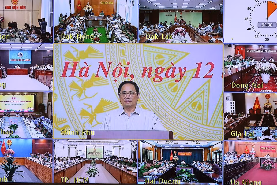 Thủ tướng Phạm Minh Chính chủ trì hội nghị trực tuyến toàn quốc về công tác phòng cháy, chữa cháy tại điểm cầu Chính phủ. (Ảnh: Dương Giang/TTXVN)