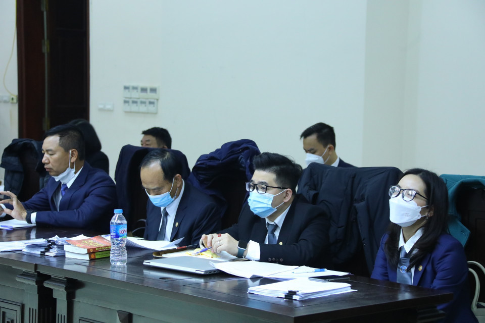 Luật sư bào chữa cho các bị cáo. (Ảnh: Văn Điệp/TTXVN)