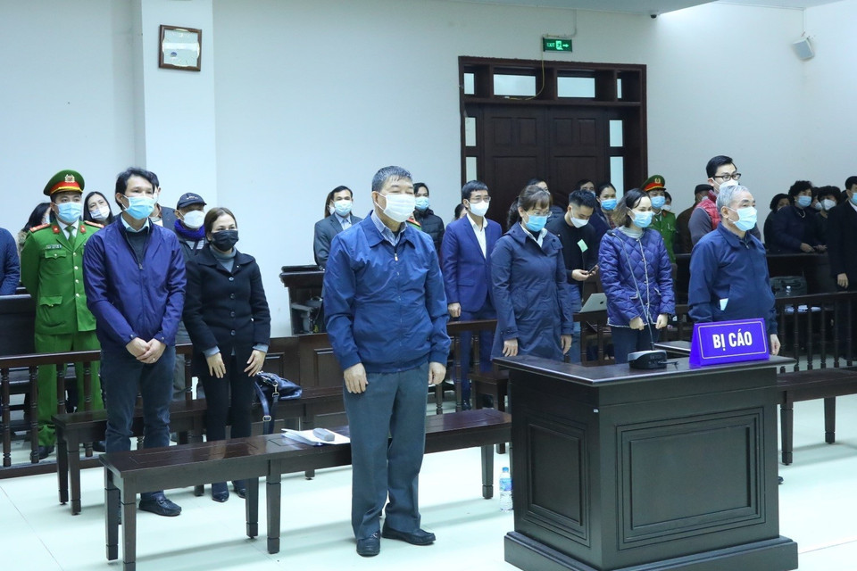 Các bị cáo tại phiên tòa. (Ảnh: Văn Điệp/TTXVN)