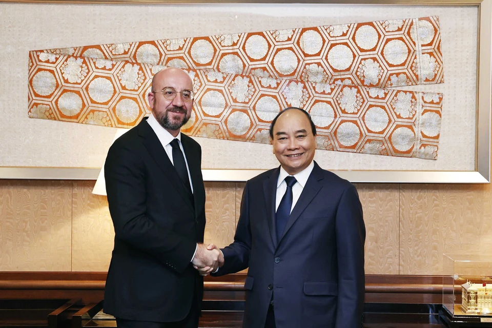 Chủ tịch nước Nguyễn Xuân Phúc gặp Chủ tịch Hội đồng châu Âu Charles Michel. (Ảnh: Thống Nhất/TTXVN)