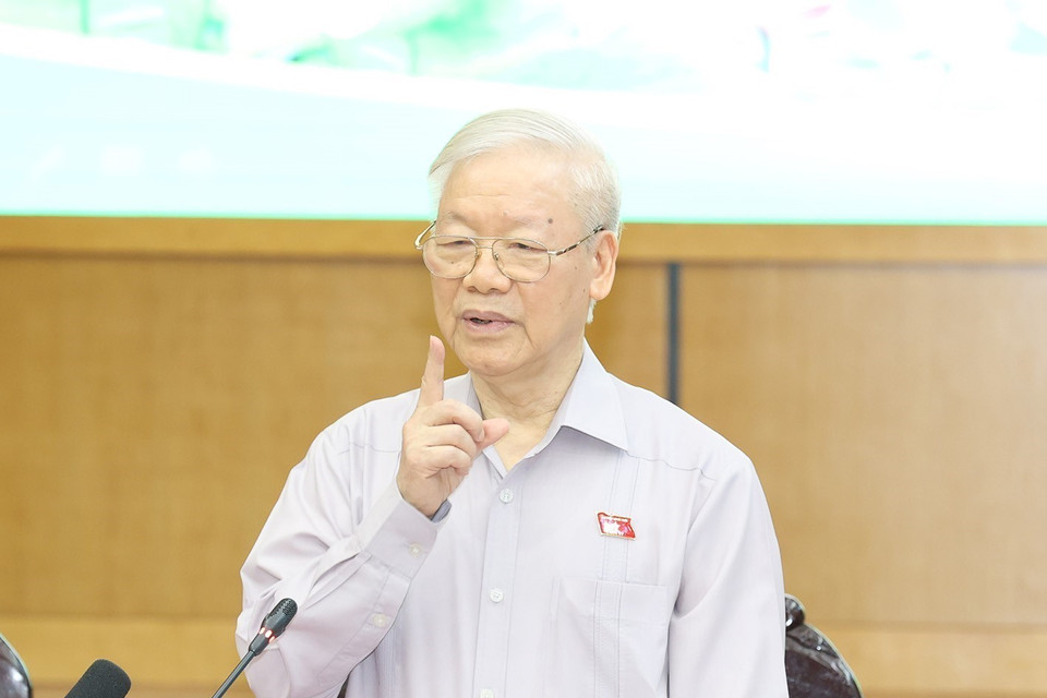 Tổng Bí thư Nguyễn Phú Trọng phát biểu tại buổi tiếp xúc cử tri quận Đống Đa, Ba Đình và Hai Bà Trưng. 