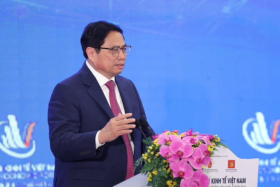 Hình ảnh Thủ tướng Phạm Minh Chính phát biểu tại Diễn đàn Kinh tế Việt Nam. (Ảnh: Dương Giang/TTXVN)