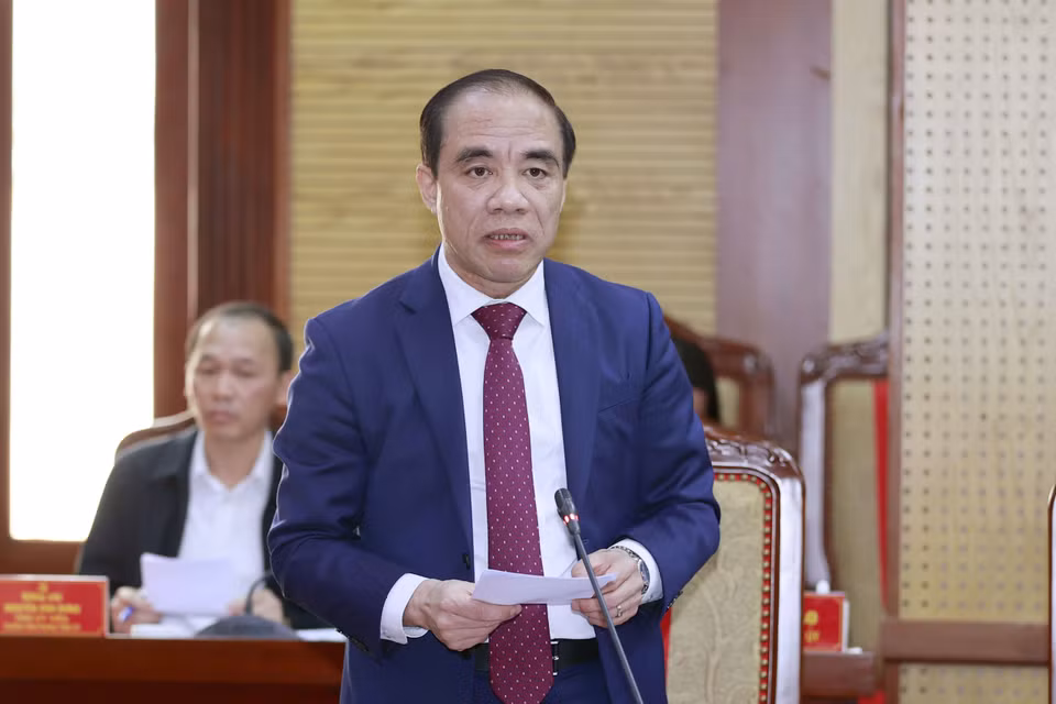 Ông Chẩu Văn Lâm, Ủy viên Trung ương Đảng, Bí thư Tỉnh ủy, Trưởng đoàn đại biểu Quốc hội tỉnh Tuyên Quang phát biểu. (Ảnh: Doãn Tấn/TTXVN)