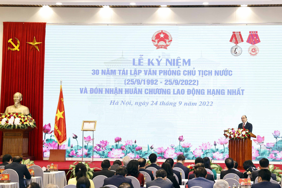 Chủ tịch nước Nguyễn Xuân Phúc phát biểu tại lễ kỷ niệm. (Ảnh: Thống Nhất/TTXVN)