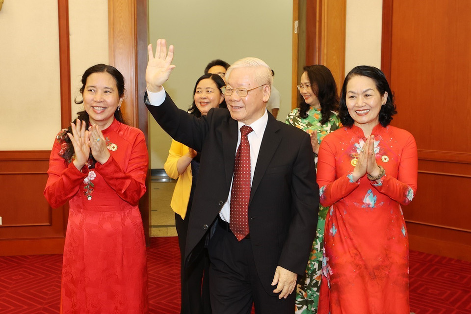 Sáng 29/8, tại Trụ sở Trung ương Đảng, Tổng Bí thư Nguyễn Phú Trọng gặp mặt thân mật các đại biểu về dự Đại hội đại biểu toàn quốc Hội Chữ thập Đỏ Việt Nam lần thứ XI, nhiệm kỳ 2022- 2027. (Ảnh: Trí Dũng/TTXVN)