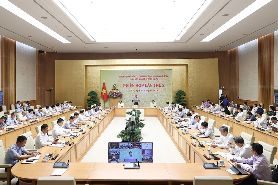 Quang cảnh phiên họp tại điểm cầu Trụ sở Chính phủ. (Ảnh: Dương Giang/TTXVN)