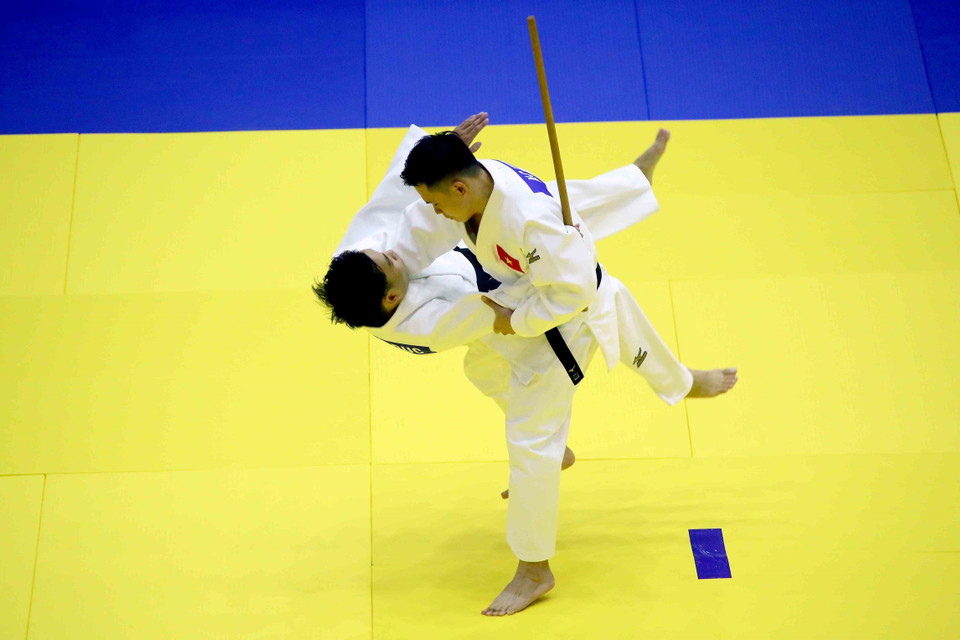 Cặp vận động viên Nguyễn Cường Thịnh-Hà Minh Minh Đức (Việt Nam) thi đấu ở nội dung Kodokan Goshin Jutsu (bài quyền về các kỹ thuật tự vệ hiện đại) đối với nam và đạt 531 điểm để tiến vào vòng chung kết. (Ảnh: Quang Quyết/TTXVN)