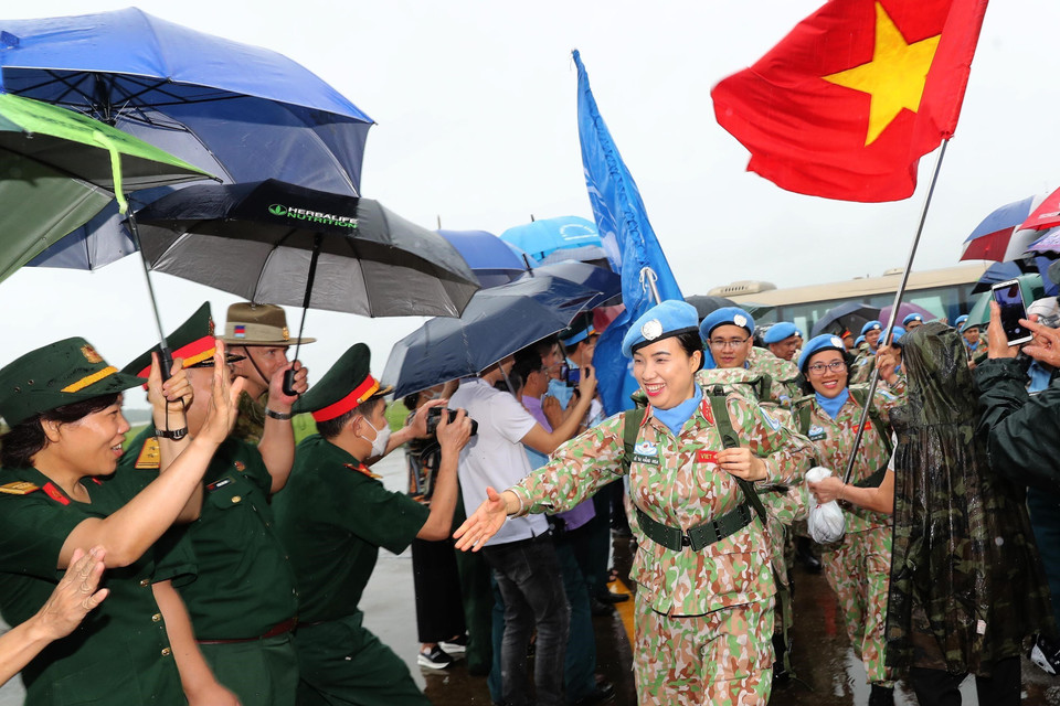 Lễ tiễn thê đội 2 của Bệnh viện cấp 2 số 4 lên đường đi Nam Sudan thực hiện nhiệm vụ của Liên hợp quốc. (Ảnh: Trọng Đức/TTXVN)