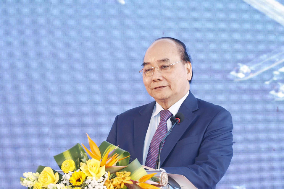 Chủ tịch nước Nguyễn Xuân Phúc phát biểu tại buổi lễ khởi công. (Ảnh: Thống Nhất/TTXVN)