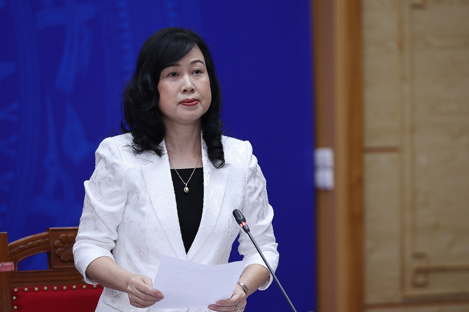 Quyền Bộ trưởng Bộ Y tế Đào Hồng Lan điều hành thảo luận. (Ảnh: Dương Giang/TTXVN)