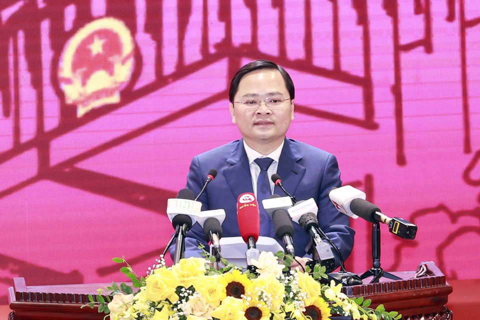 Ông Nguyễn Anh Tuấn, Ủy viên Trung ương Đảng, Bí thư Tỉnh ủy, Trưởng đoàn đại biểu Quốc hội tỉnh Bắc Ninh phát biểu. (Ảnh: Doãn Tấn/TTXVN)