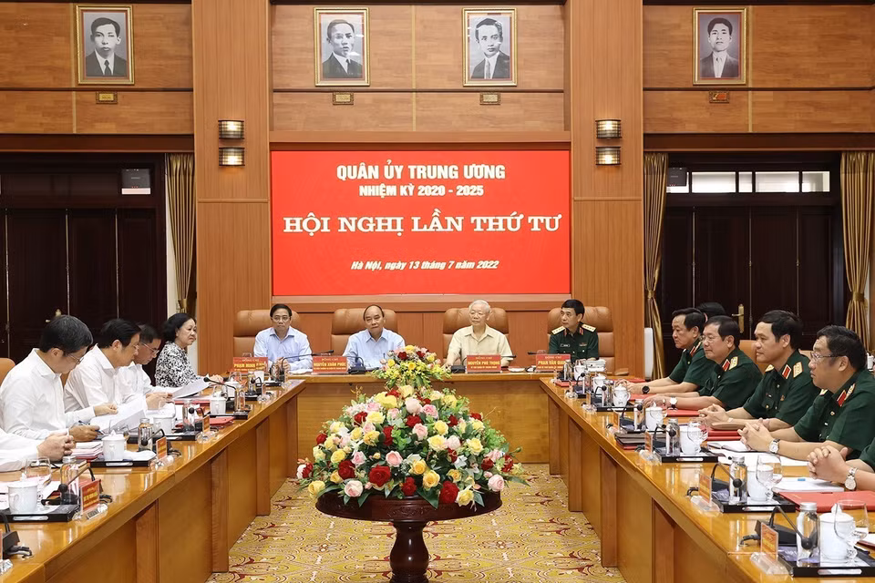 Tổng Bí thư Nguyễn Phú Trọng, Bí thư Quân ủy Trung ương cùng các đồng chí lãnh đạo Đảng và Nhà nước dự hội nghị. (Ảnh: Trí Dũng/TTXVN)