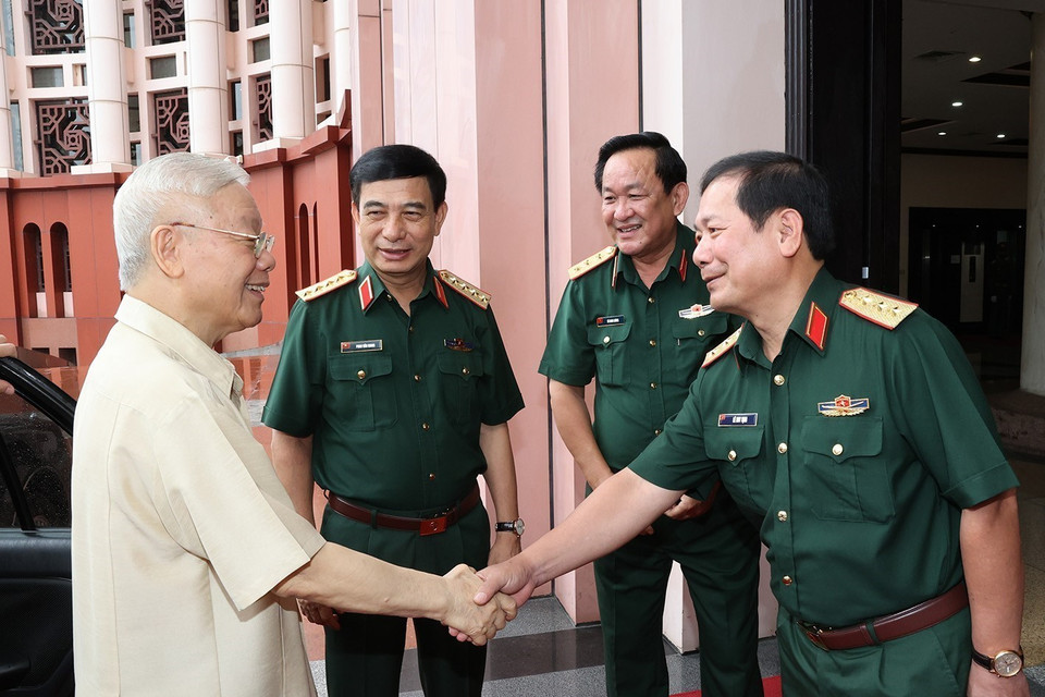 Tổng Bí thư Nguyễn Phú Trọng với đại biểu dự hội nghị. (Ảnh: Trí Dũng/TTXVN)