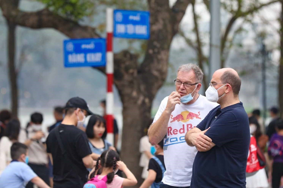 Hà Nội đón gần 3 triệu lượt khách du lịch trong quý 1/2022. (Ảnh: Thanh Tùng/TTXVN)