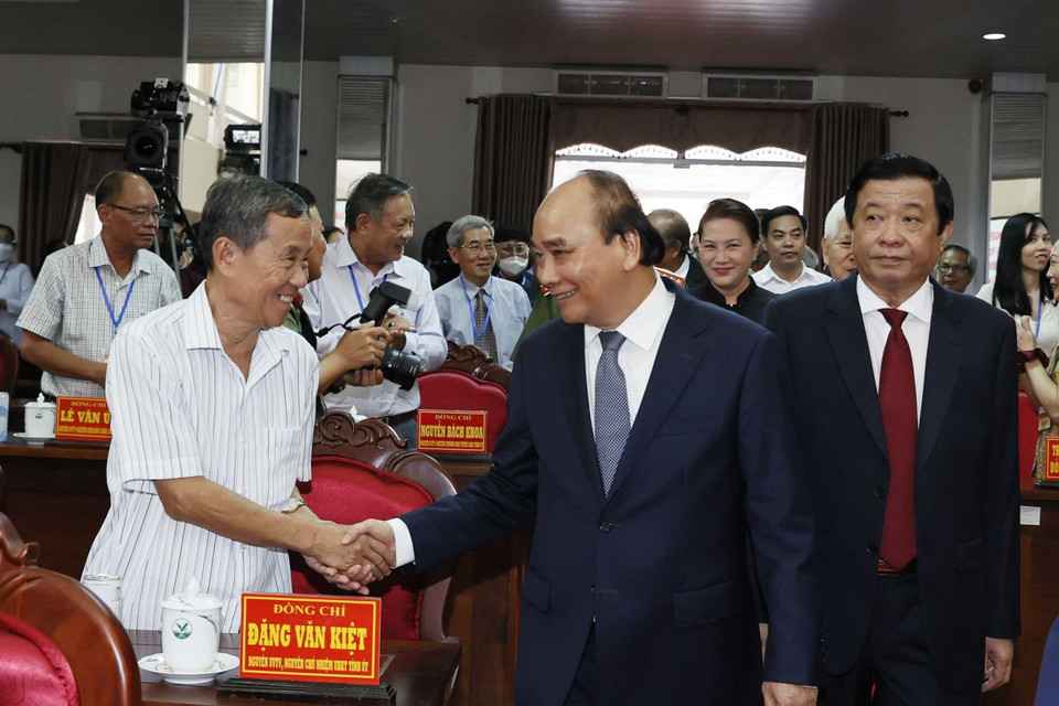 Chủ tịch nước Nguyễn Xuân Phúc đến dự lễ kỷ niệm 110 năm Ngày sinh Chủ tịch Hội đồng Bộ trưởng Phạm Hùng. (Ảnh: Thống Nhất/TTXVN)