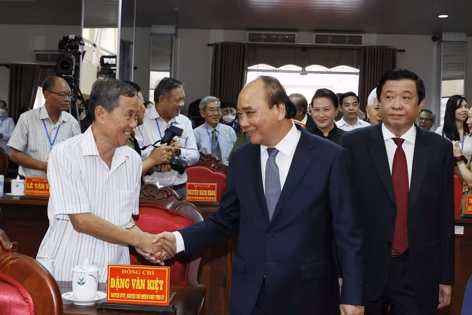 Chủ tịch nước Nguyễn Xuân Phúc đến dự lễ kỷ niệm 110 năm Ngày sinh Chủ tịch Hội đồng Bộ trưởng Phạm Hùng. (Ảnh: Thống Nhất/TTXVN)