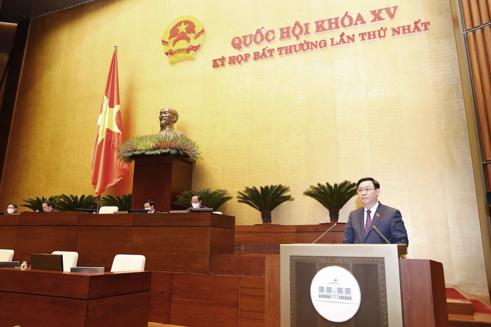 Hình ảnh Chủ tịch Quốc hội Vương Đình Huệ phát biểu bế mạc kỳ họp. (Ảnh: Doãn Tấn/TTXVN)