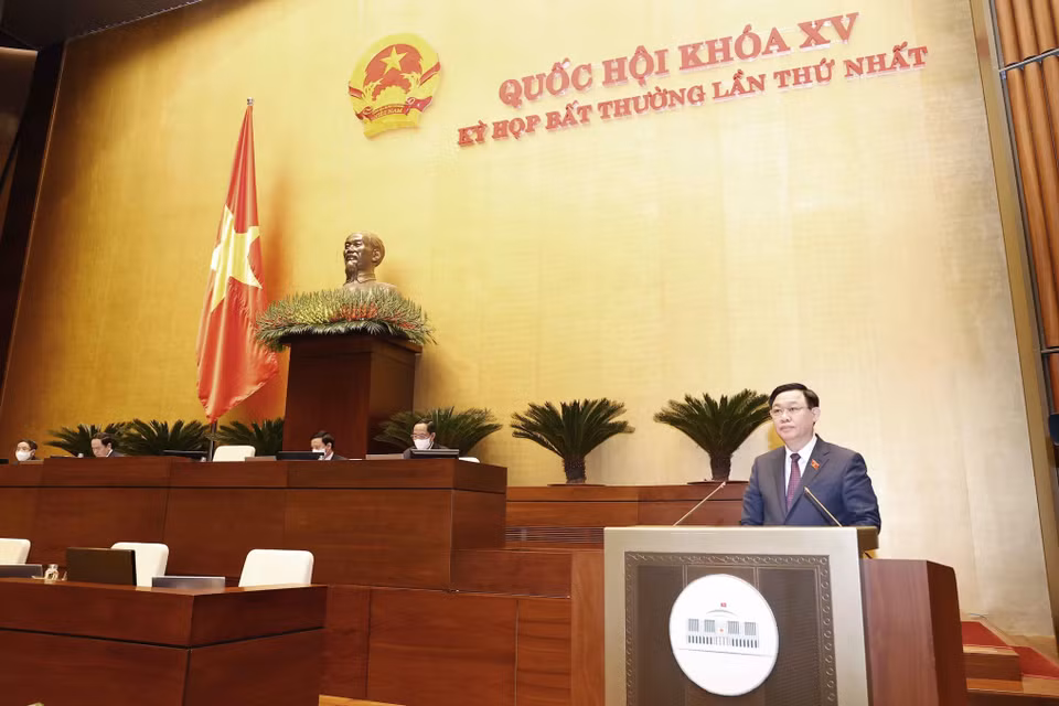 Hình ảnh Chủ tịch Quốc hội Vương Đình Huệ phát biểu bế mạc kỳ họp. (Ảnh: Doãn Tấn/TTXVN)