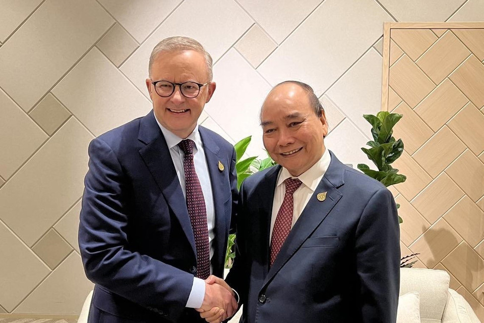 Chủ tịch nước Nguyễn Xuân Phúc với Thủ tướng Australia Anthony Albanese. (Ảnh: Thống Nhất/TTXVN)