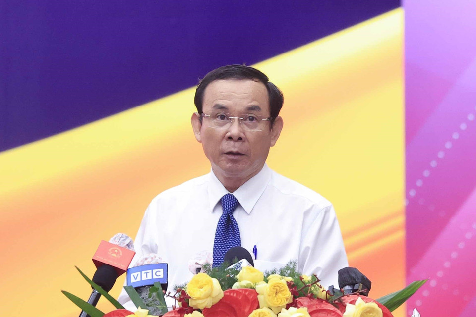 Ông Nguyễn Văn Nên, Ủy viên Bộ Chính trị, Bí thư Thành ủy Thành phố Hồ Chí Minh phát biểu khai mạc. (Ảnh: Thống Nhất/TTXVN)