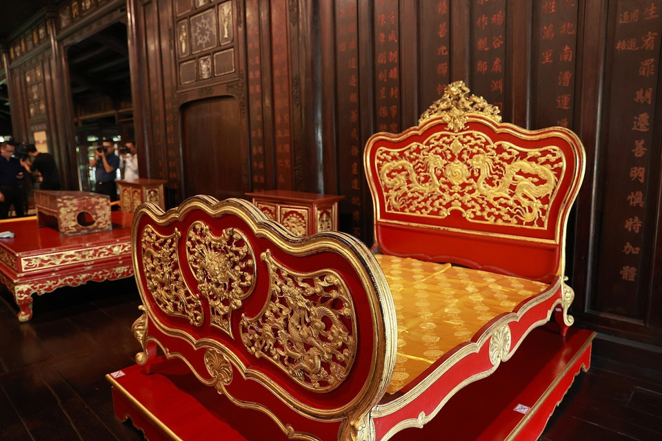 Long sàng của Hoàng đế Khải Định lưu trữ tại Bảo tàng Cổ vật Cung đình Huế. (Ảnh: Dương Giang/TTXVN)